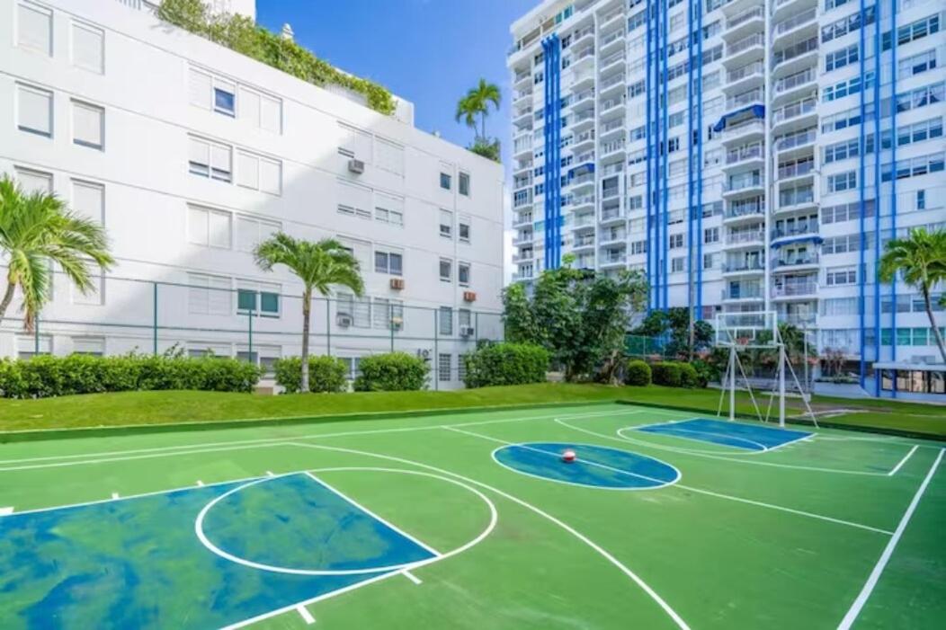 Family Beach Getaway- Isla Verde Paradise