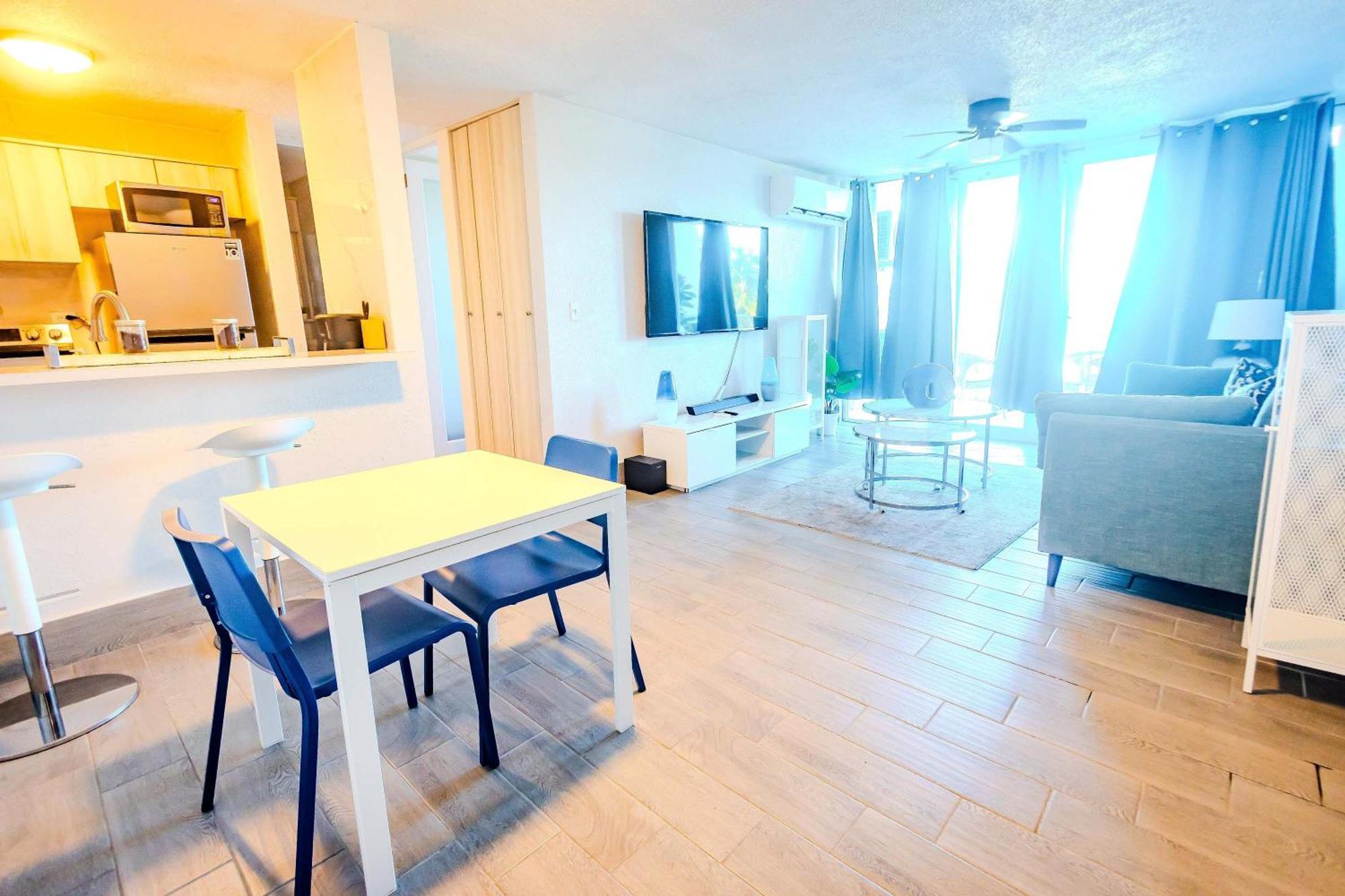 Family Beach Getaway- Isla Verde Paradise San Juan